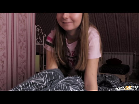 ❤️ 金發女郎深深吮吸她的 BFF，並在她的嘴裡射精 超級性愛 在我們這裡 zh-tw.porngifer.ru ﹏